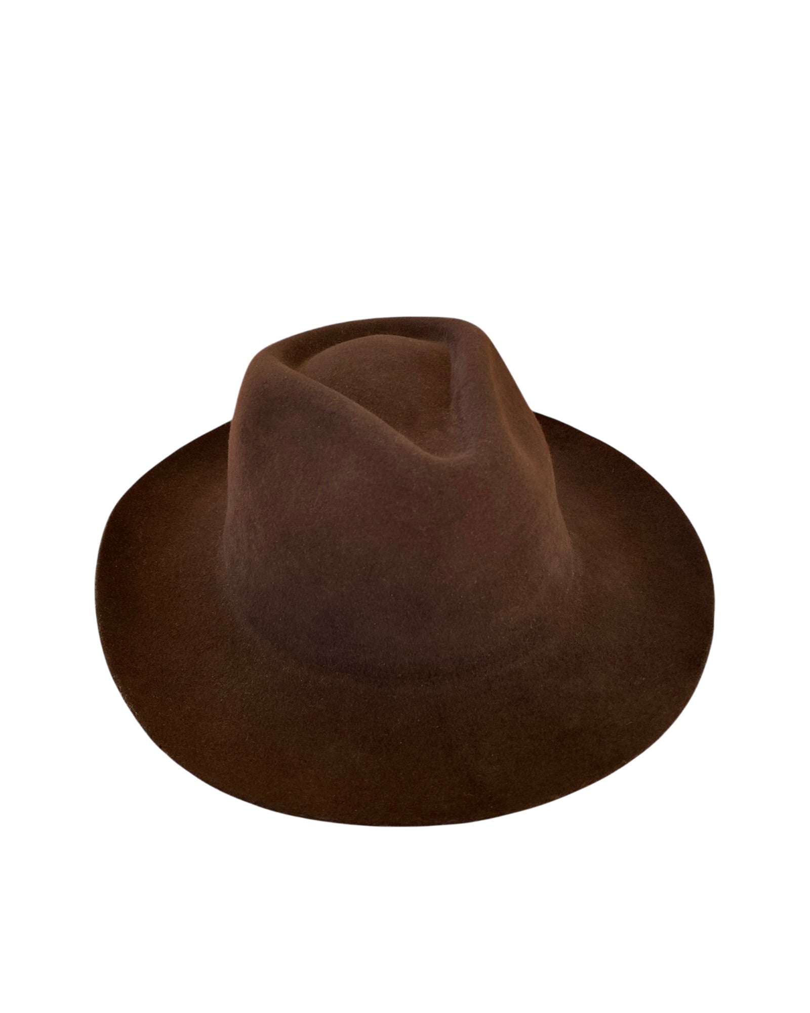 Close-up of the interior branded label stitched in orange leather, reading “My Paloma – Handmade in Ecuador,” set against the hat's dark felt lining.