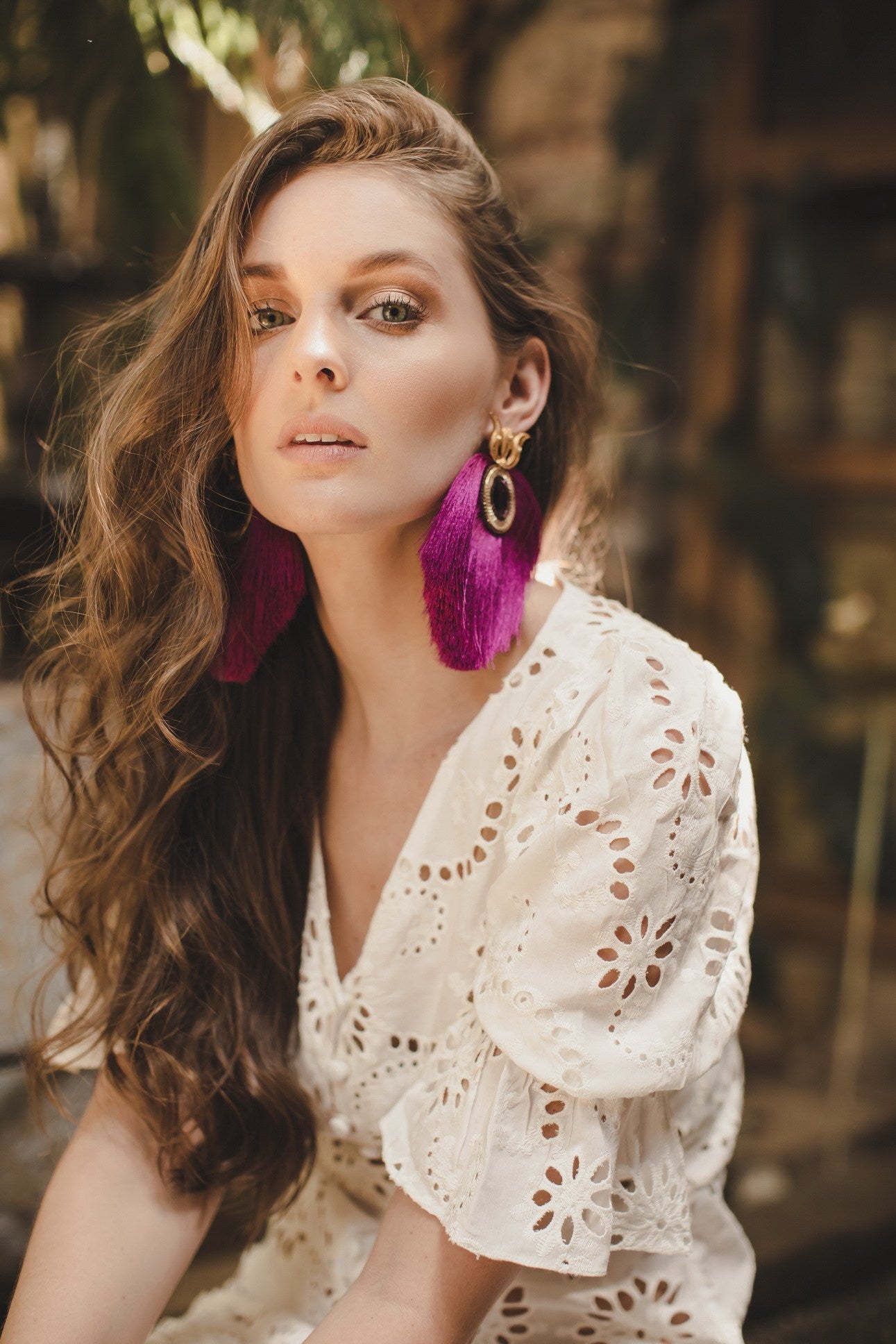 Fan fringed gold plated and crystal earrings - Magenta